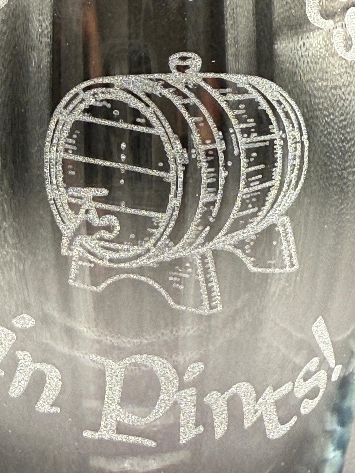 It Comes in Pints - Barrel - Lord of the Rings- Engraved Pint Glass