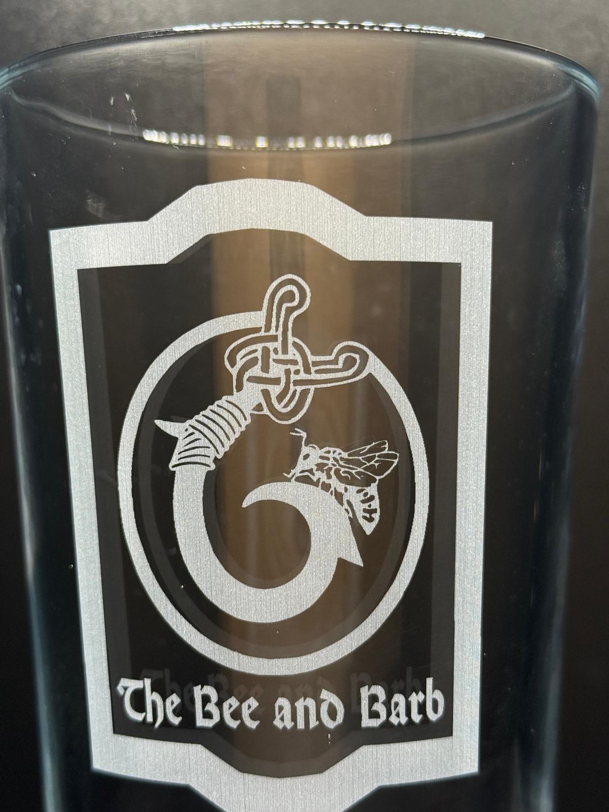 The Bee and Barb Inn - Elder Scrolls Themed - Engraved Pint Glass - Presentation Box