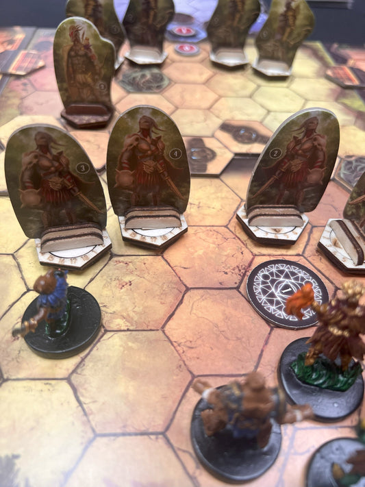 Gloomhaven - Frosthaven - Jaws of the Lion Monster Stand with health dial