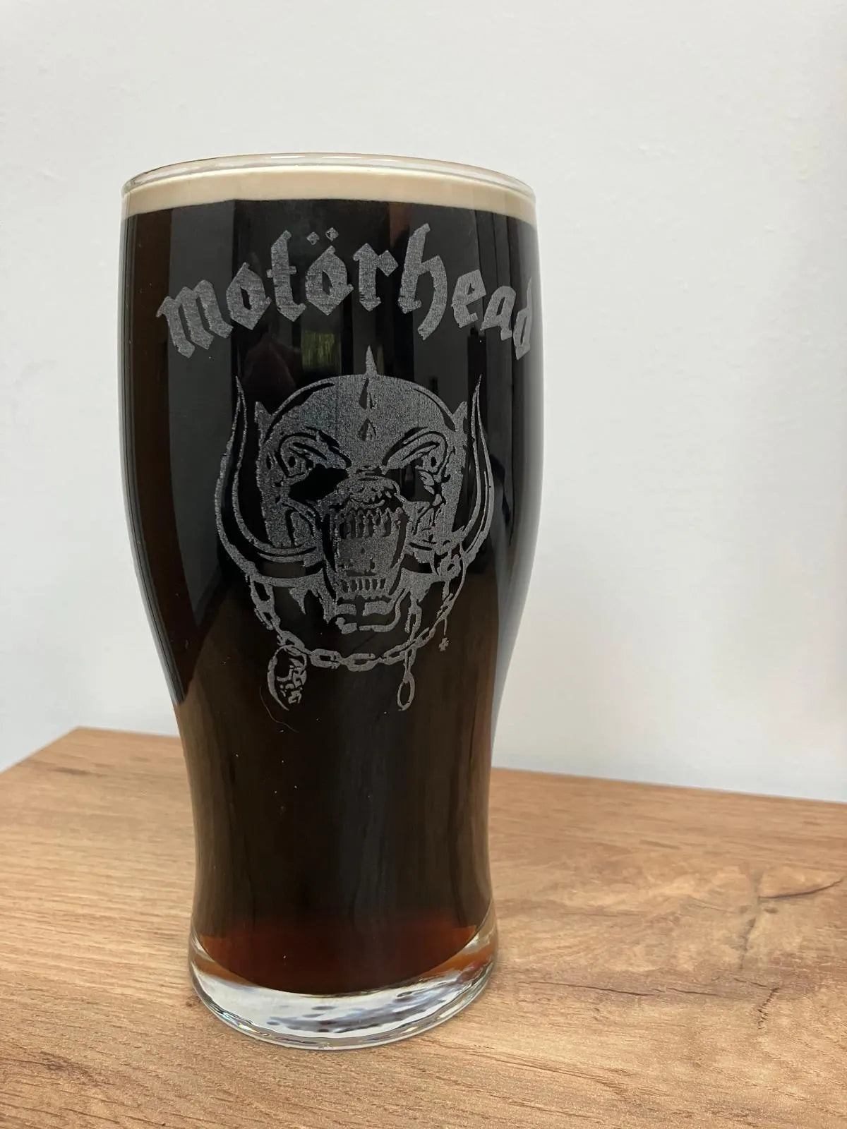 Rock - Pop - K-pop Band Engraved Pint Glasses choose your band - Presentation Box