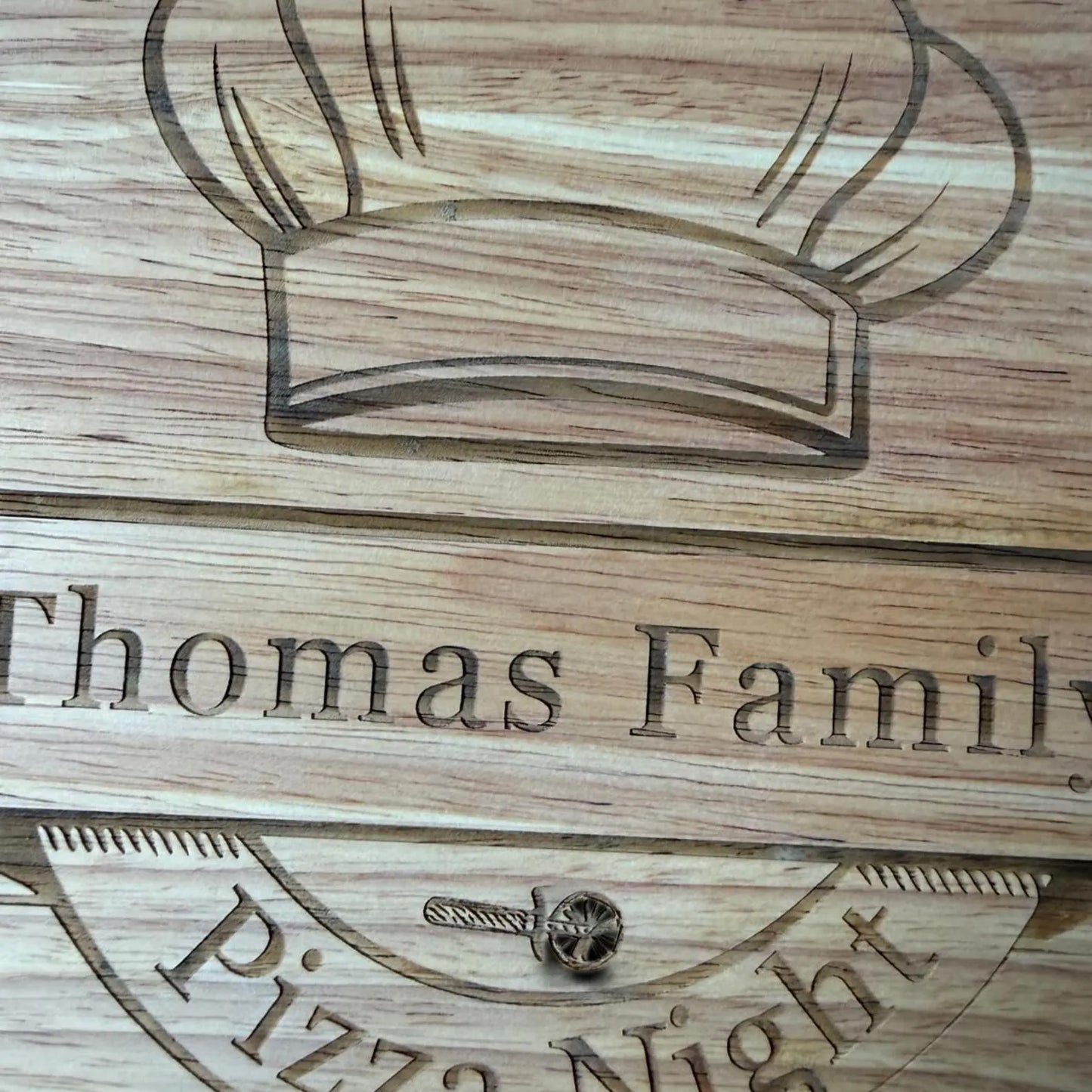 Personalised Round Pizza, presentation, charcuterie, chopping board
