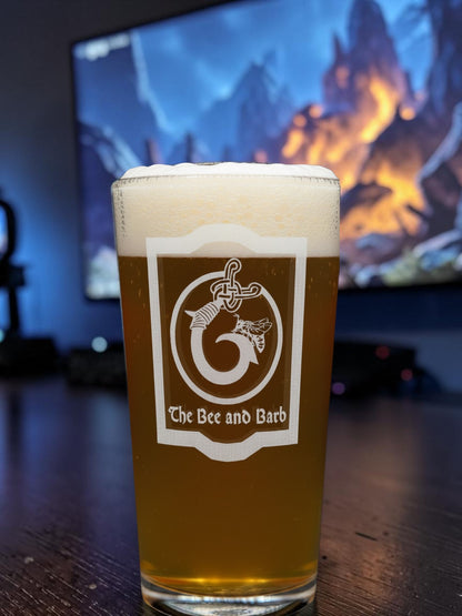 The Bee and Barb Inn - Elder Scrolls Themed - Engraved Pint Glass - Presentation Box