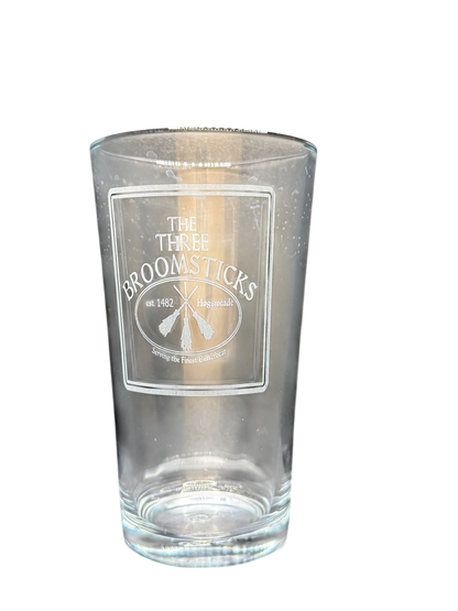 The Three Broomsticks - Pub Sign - Harry Potter - Engraved Pint Glass - Presentation Box