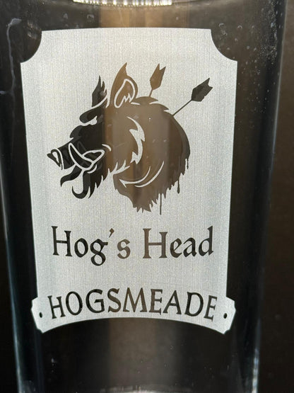 Hogs Head - Pub Sign - Harry Potter - Engraved Pint Glass - Presentation Box