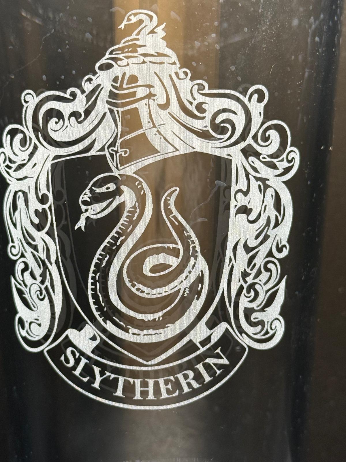 Slytherin Shield - Harry Potter - Engraved Pint Glass - Presentation Box