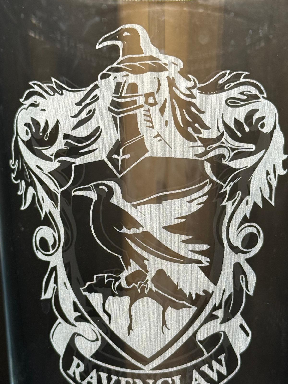 Ravenclaw Shield - Harry Potter - Engraved Pint Glass - Presentation Box