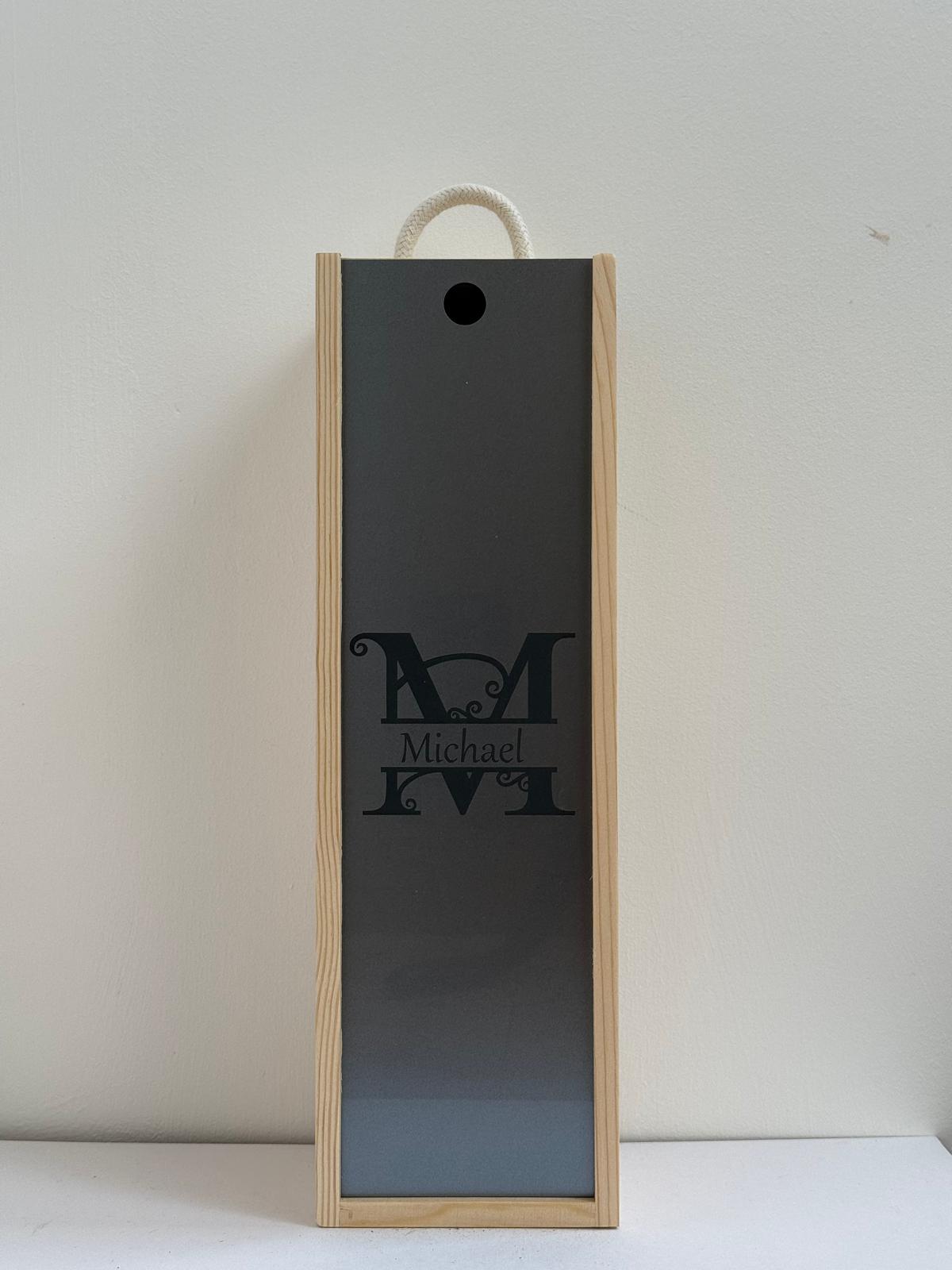 Names & Monogram - Personalise - Bespoke Bottle Box - Choose from 10 Designs - 6 Colours - Wood and Acrylic
