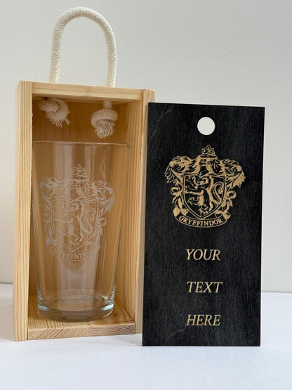 Gryffindor Shield - Harry Potter - Engraved Pint Glass - Presentation Box
