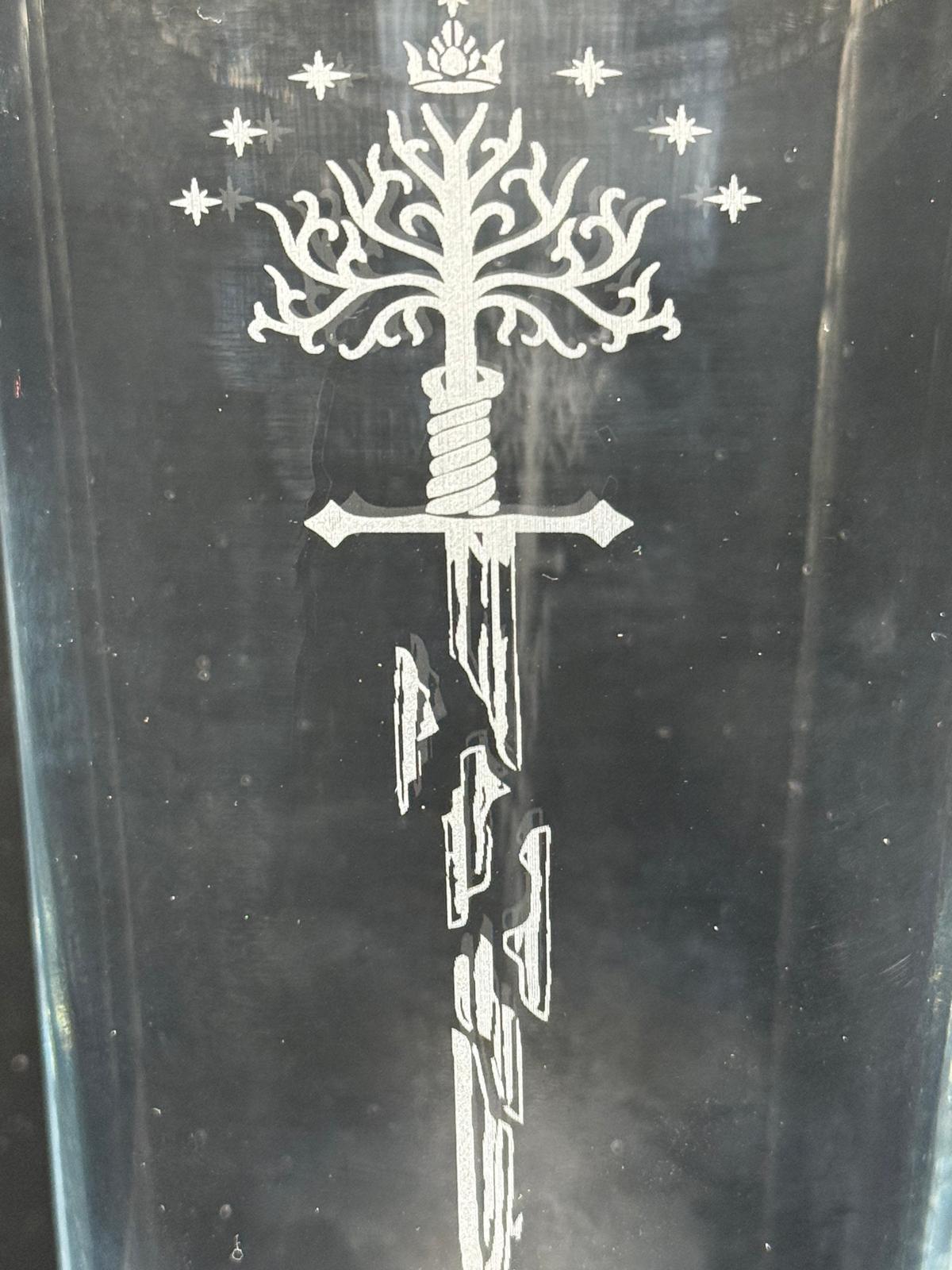 Anduril Full Sword - Engraved Pint Glass - Presentation Box