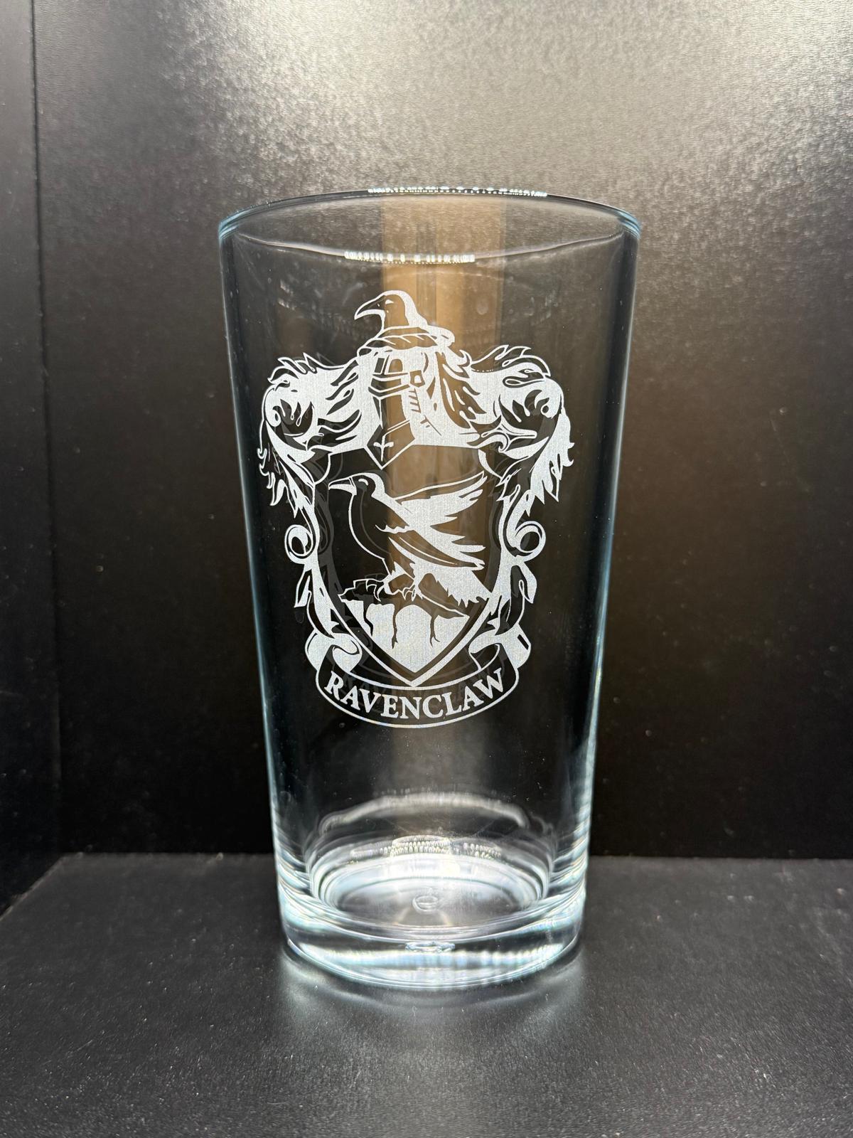 Ravenclaw Shield - Harry Potter - Engraved Pint Glass - Presentation Box