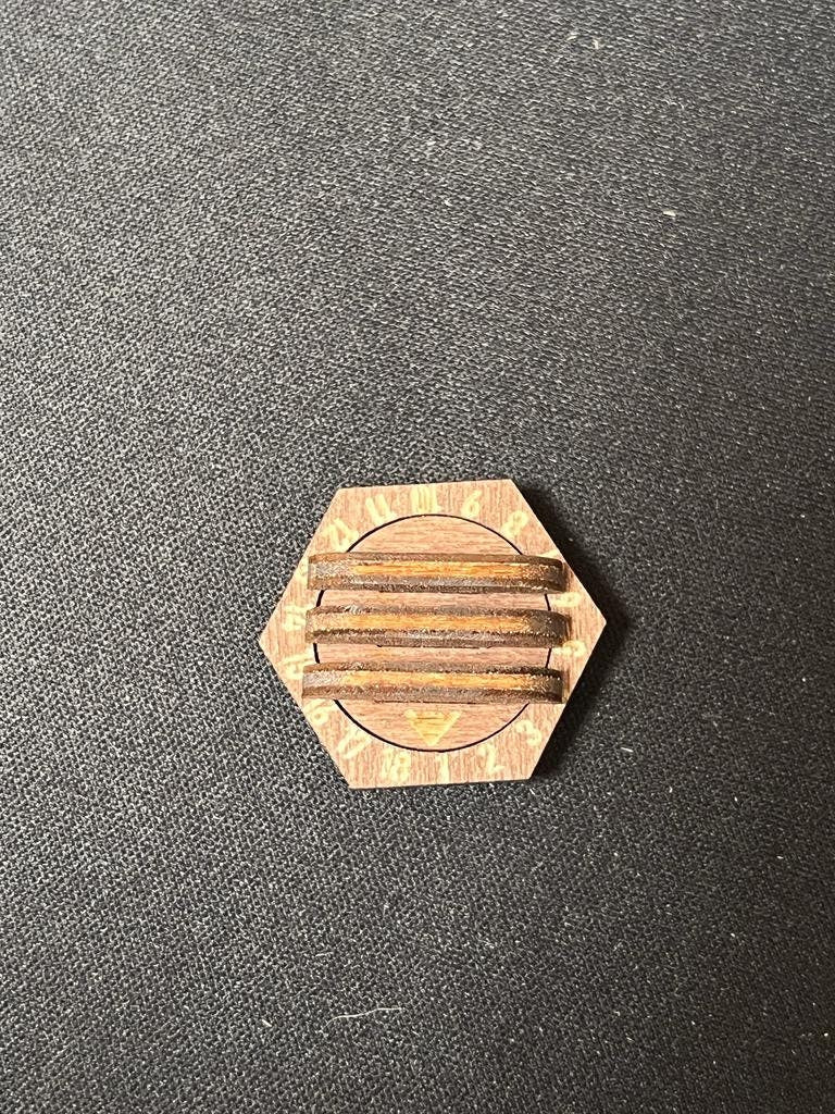 Gloomhaven - Frosthaven - Jaws of the Lion Monster Stand with health dial