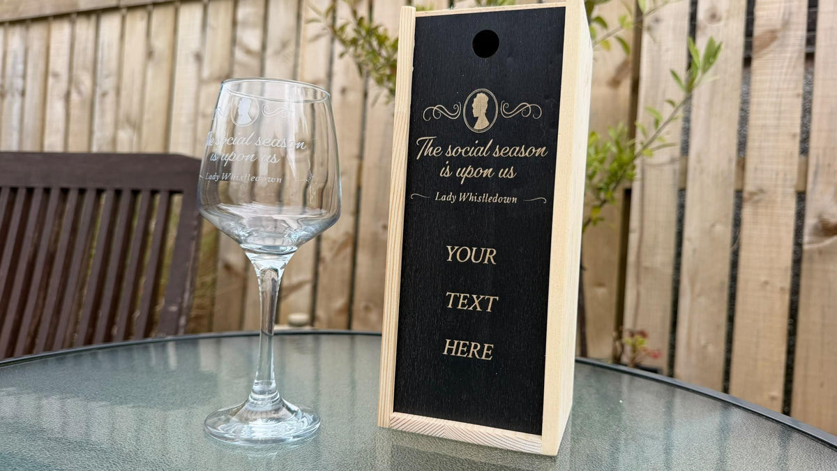 Social Season Engraved Wine Glass