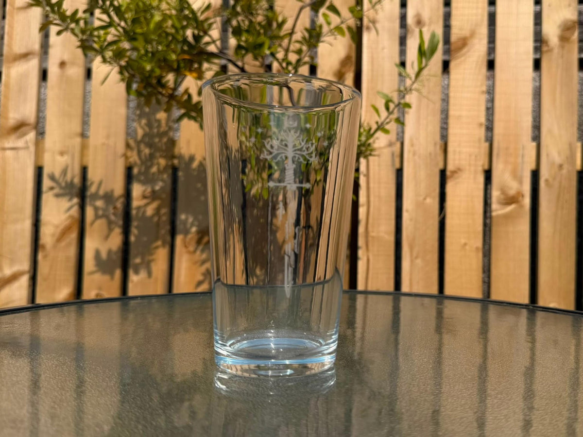 Anduril Sword Engraved Pint Glass, another view